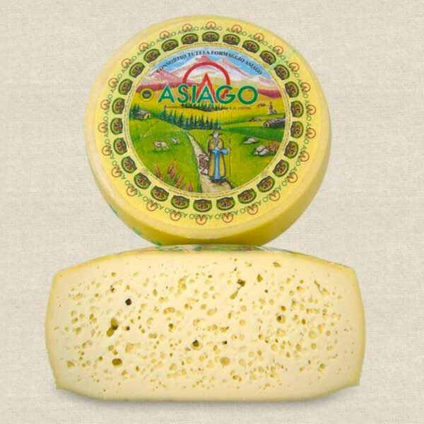 Mezza forma di formaggio Asiago Fresco