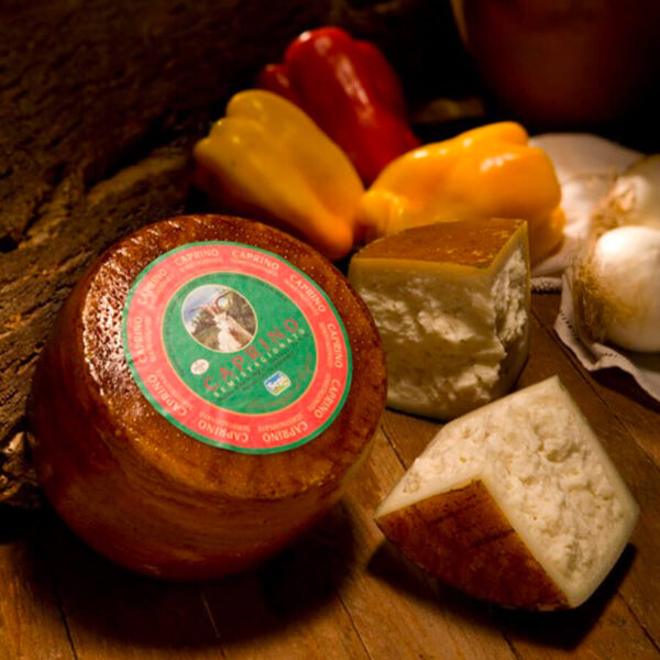 Forma di formaggio Caprottino Stagionato