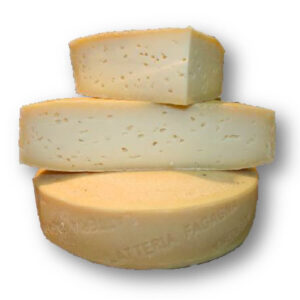 Forme tagliate di formaggio Fagagna